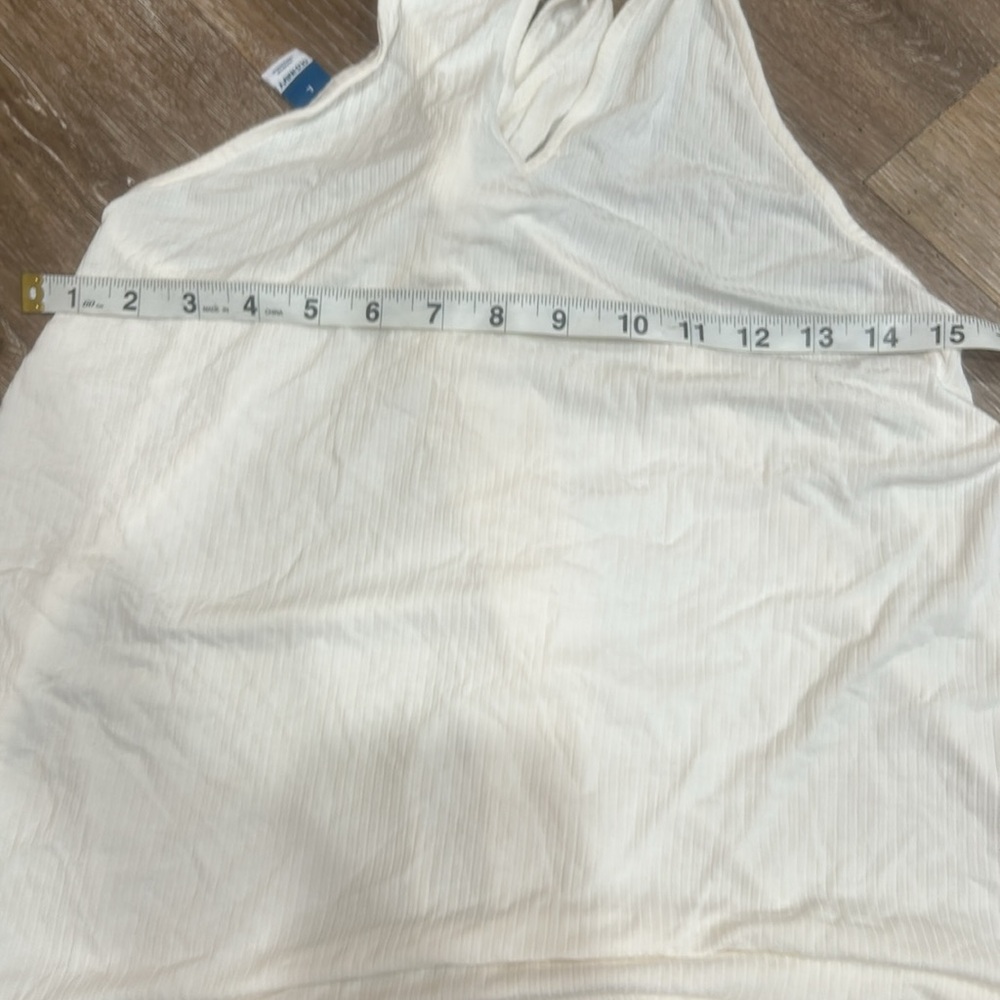 White Tank 💥 - Picture 7 of 9